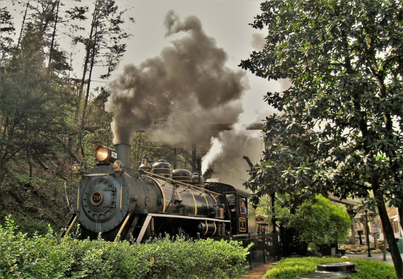 Tranquility Hollow, Indoor Pool, Game Room, 1089 Free Tickets Each Paid Day, Dollywood And More! Sevierville Bagian luar foto
