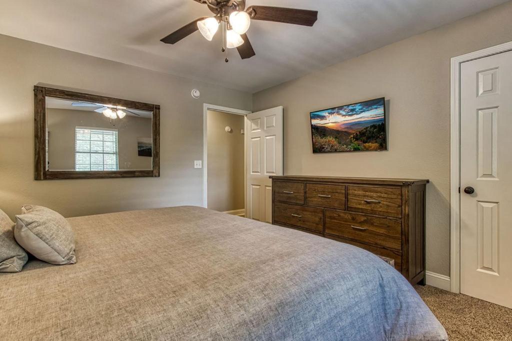 Tranquility Hollow, Indoor Pool, Game Room, 1089 Free Tickets Each Paid Day, Dollywood And More! Sevierville Bagian luar foto
