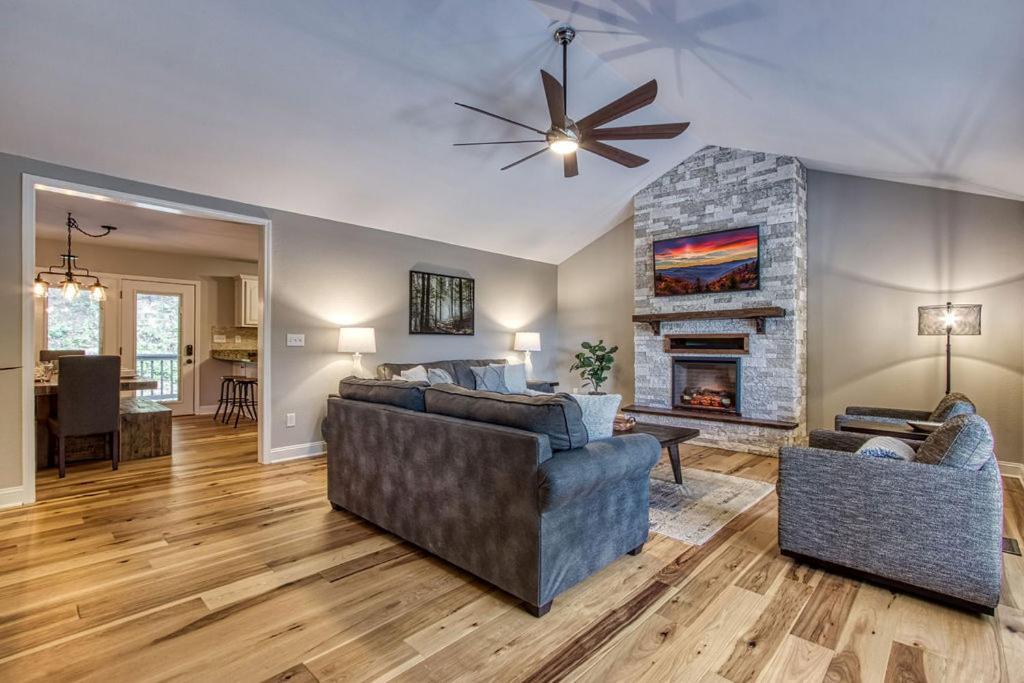 Tranquility Hollow, Indoor Pool, Game Room, 1089 Free Tickets Each Paid Day, Dollywood And More! Sevierville Bagian luar foto